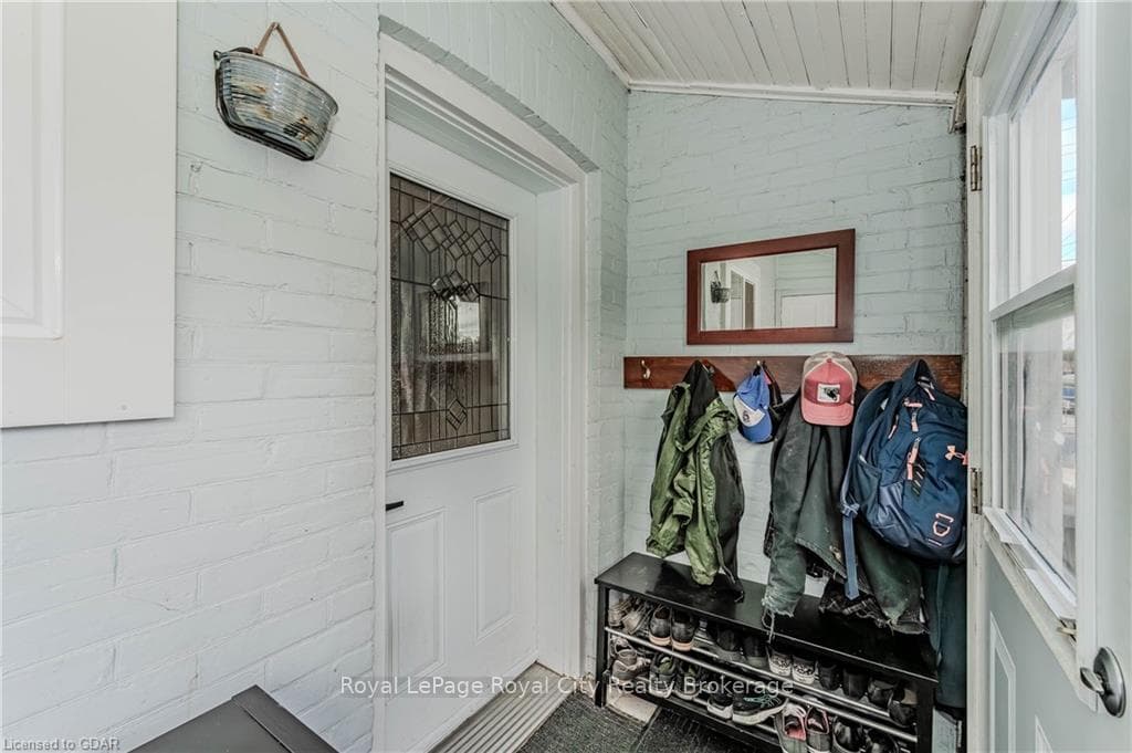 435 YORK Road photo 18