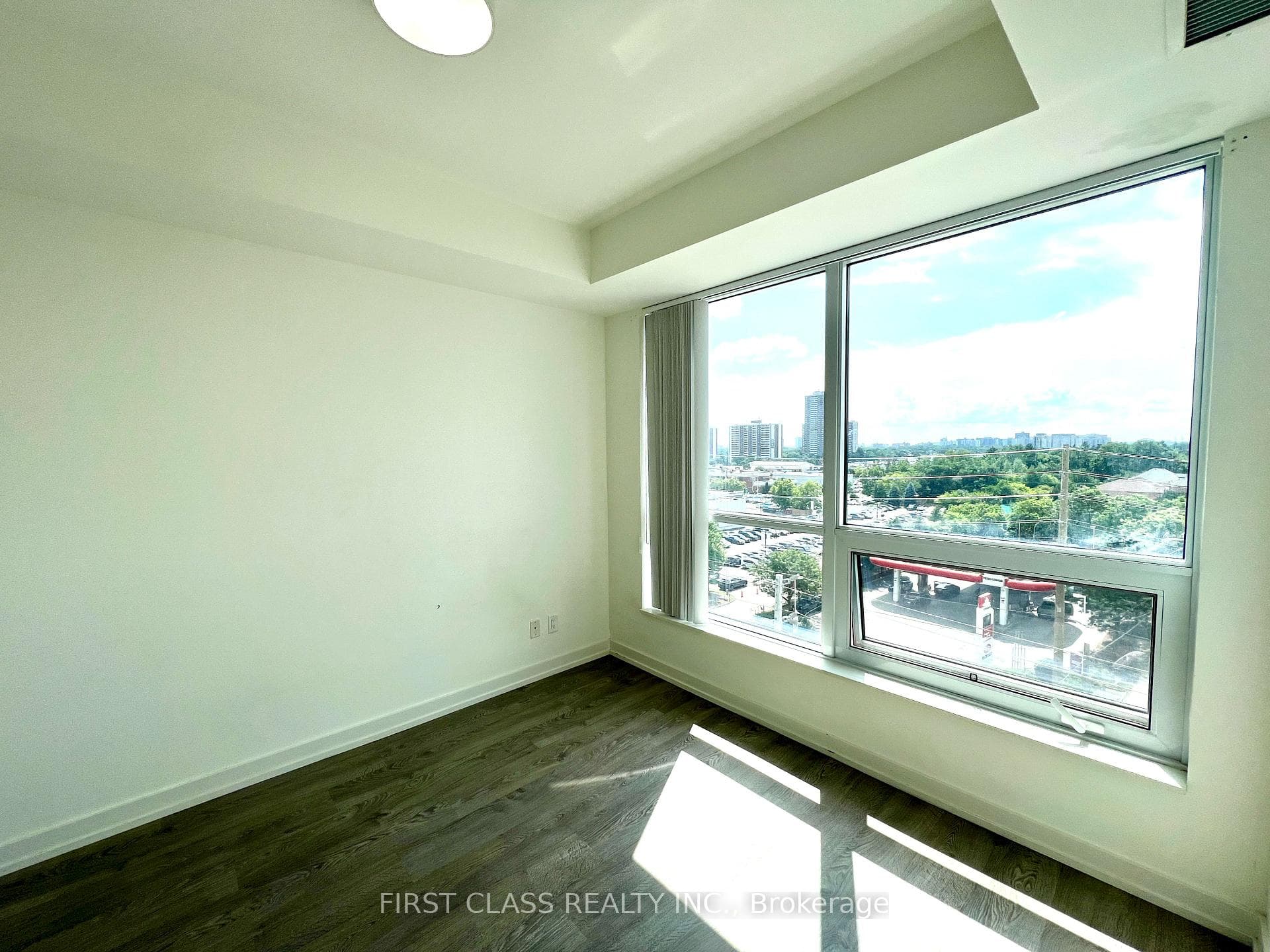1 Grandview Avenue Unit 615 photo 4