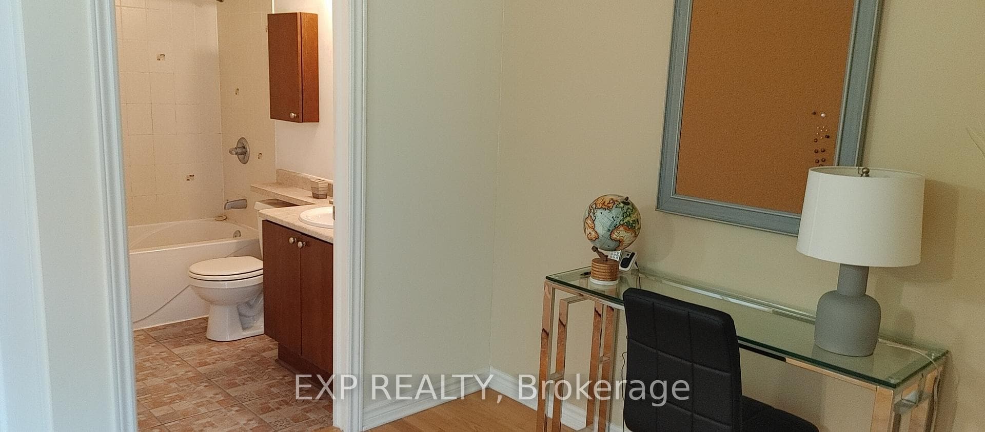 200 Rideau Street Unit 1002 photo 14