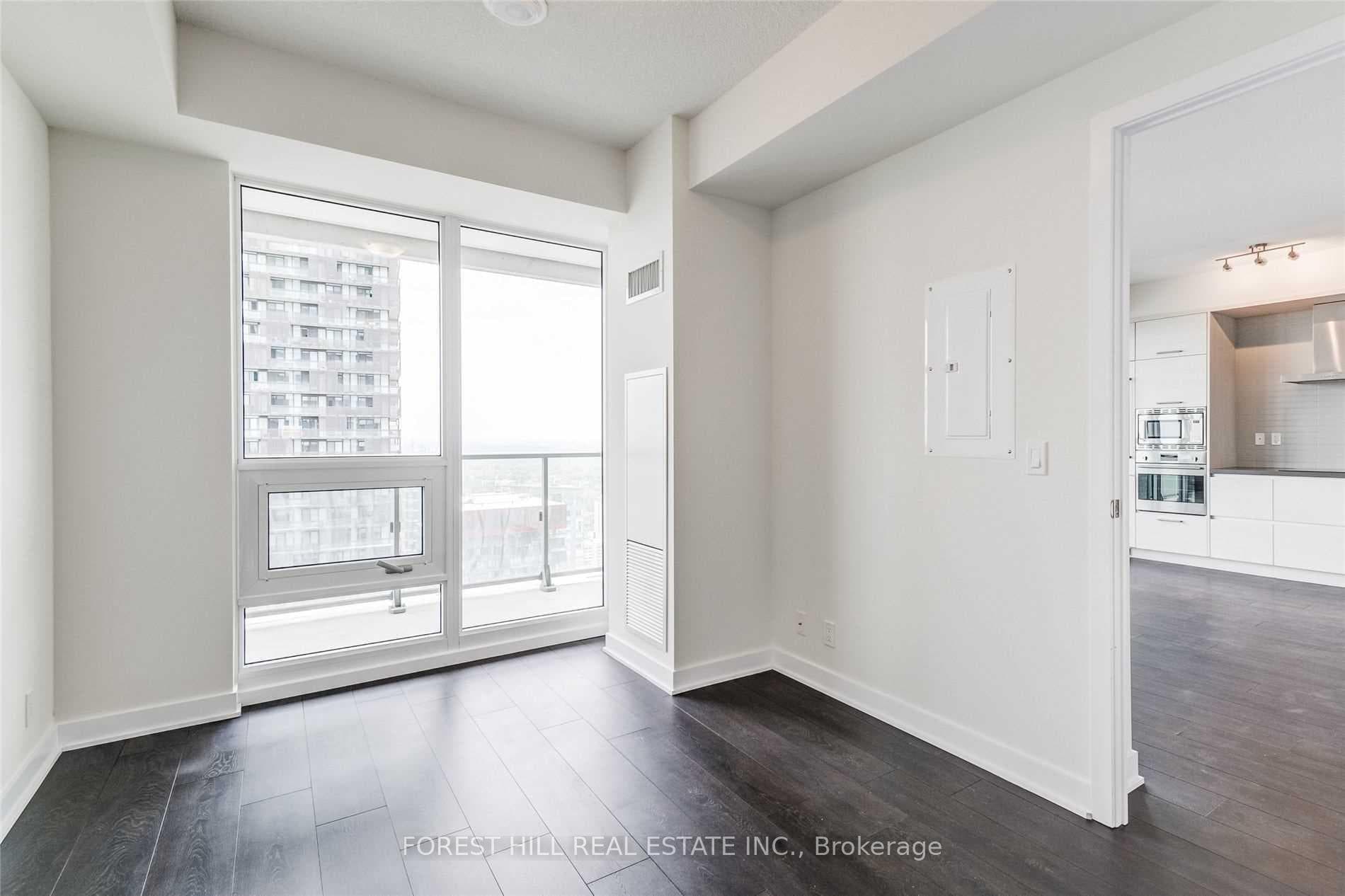 2221 Yonge Street Unit 5201 photo 19