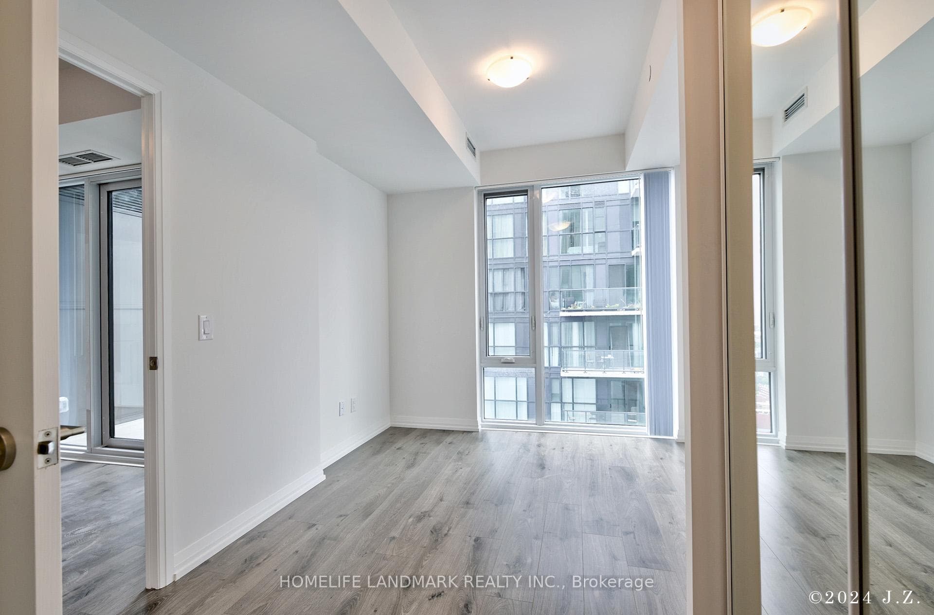 8 Widmer Street Unit 4901 photo 16