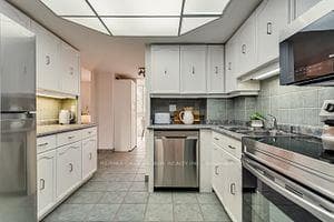 10 Kenneth Avenue Unit 310 photo 21