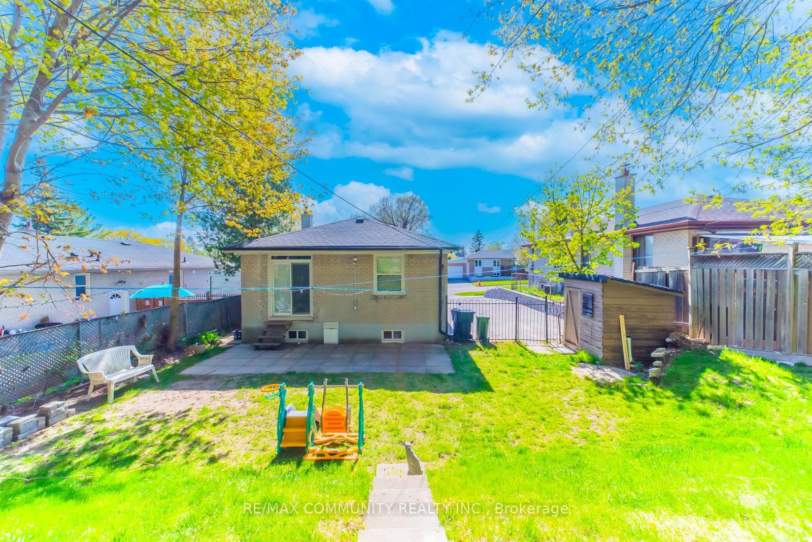 28 Benhur Crescent Unit MAIN photo 9