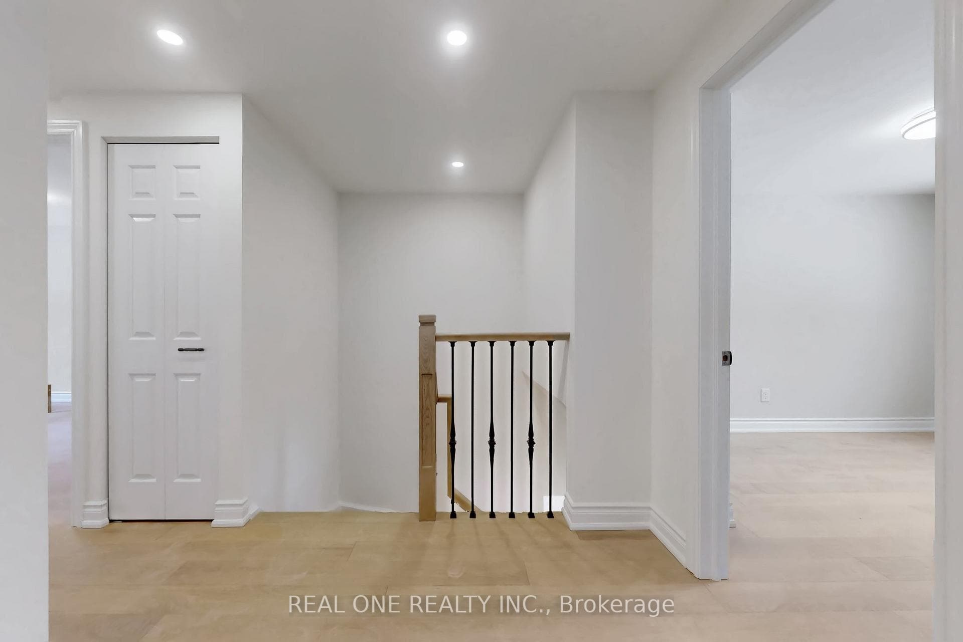 86 Breckonwood Crescent photo 22