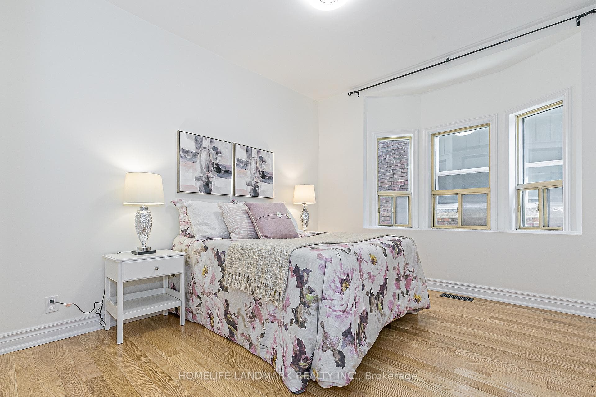 50 Exeter Street photo 13