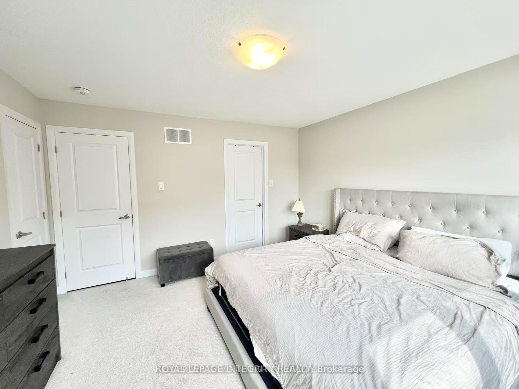 1042 Parabolica Way photo 22