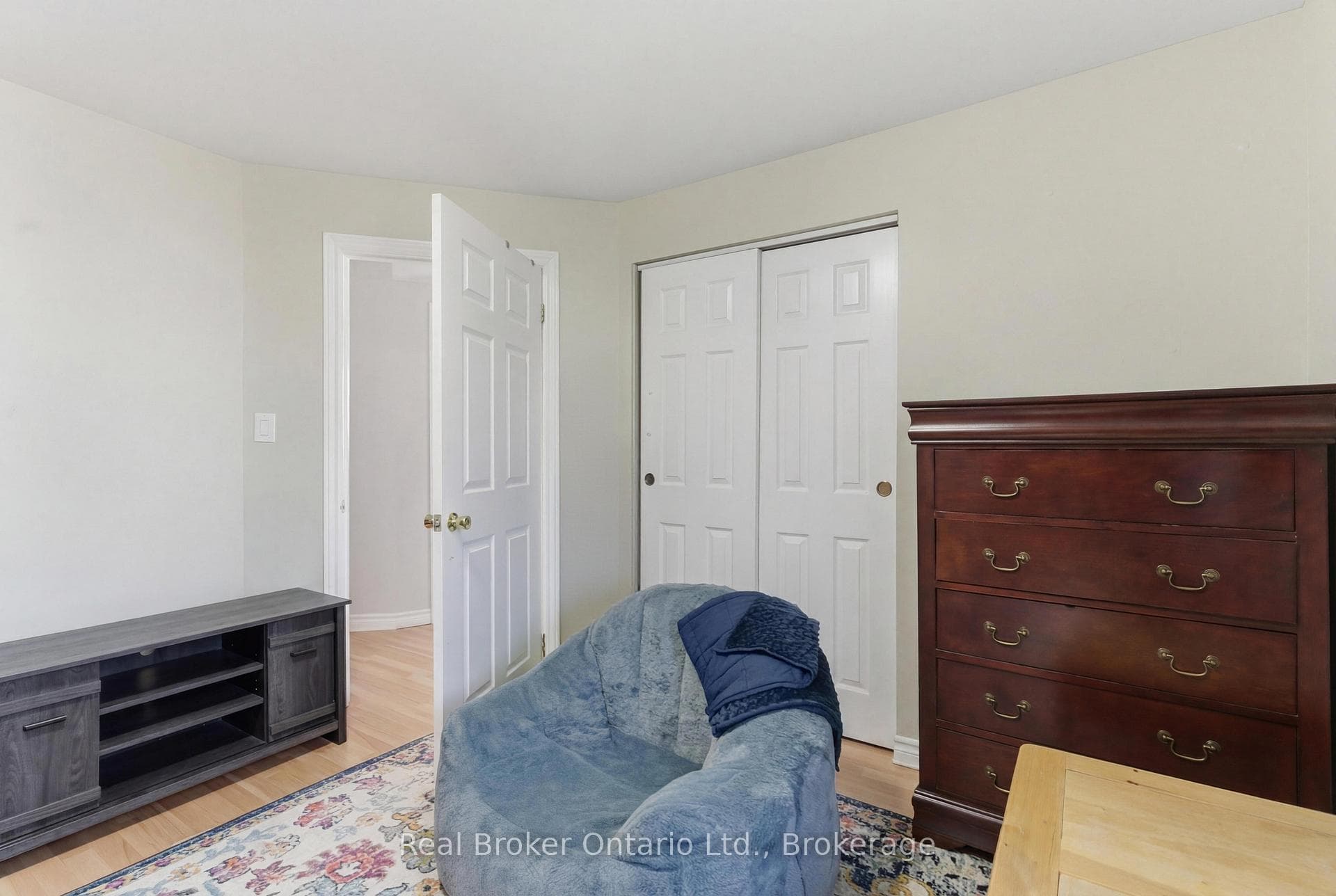 154 Niagara Falls Road photo 26