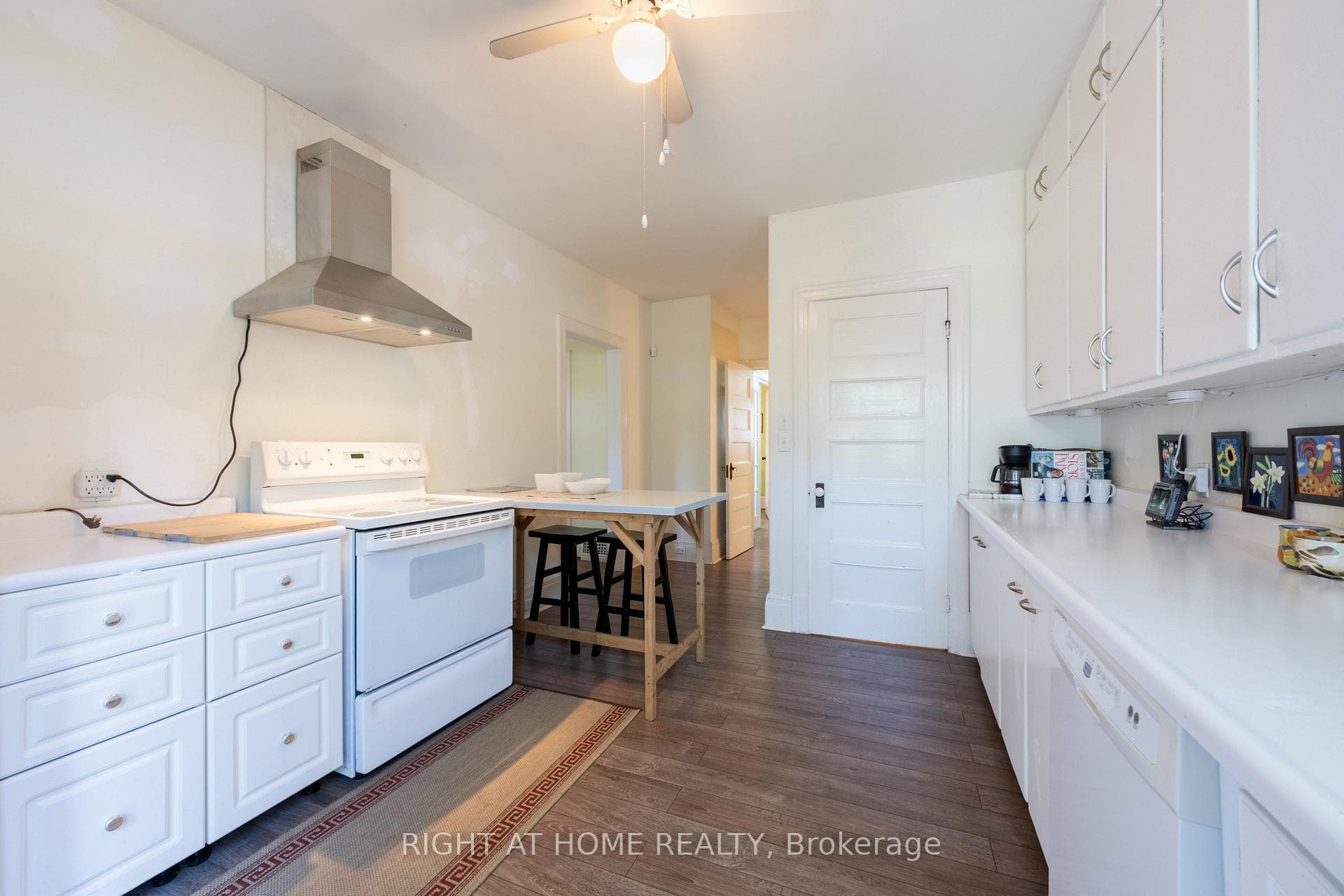 275 George Street photo 8