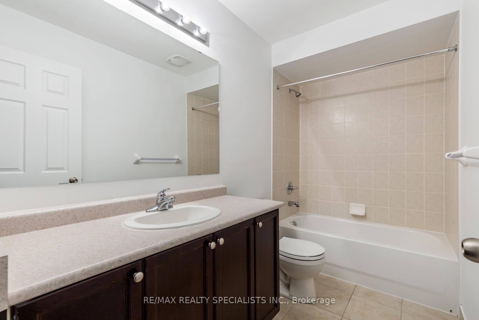 233 DUSKYWING Way Unit 42 photo 24