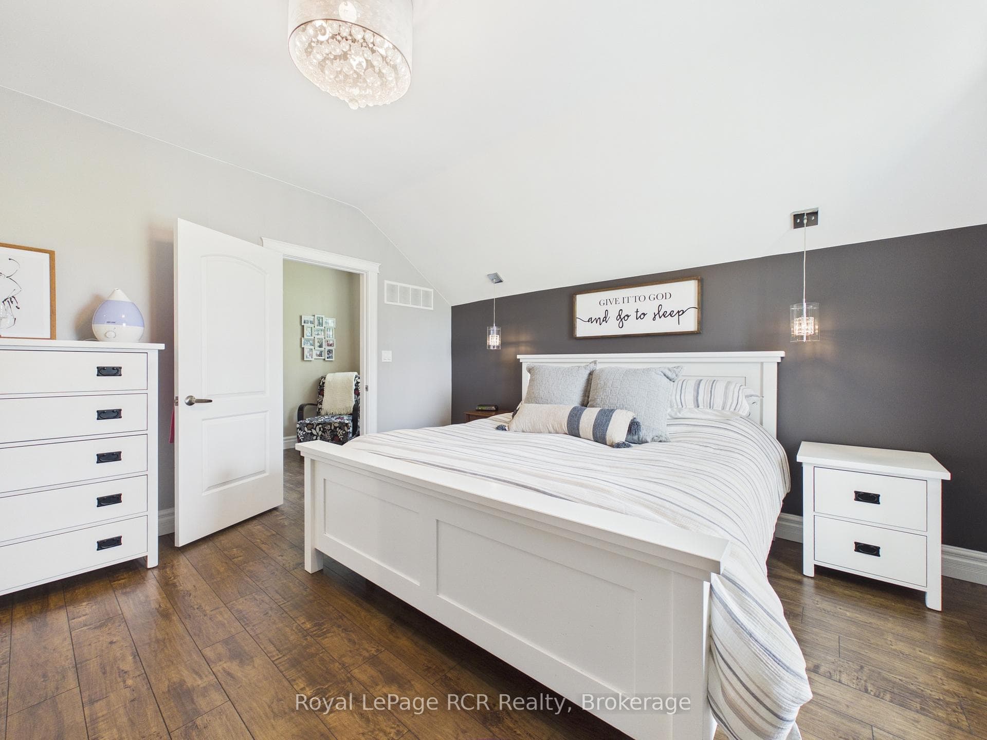 39721 Amberly Road photo 35