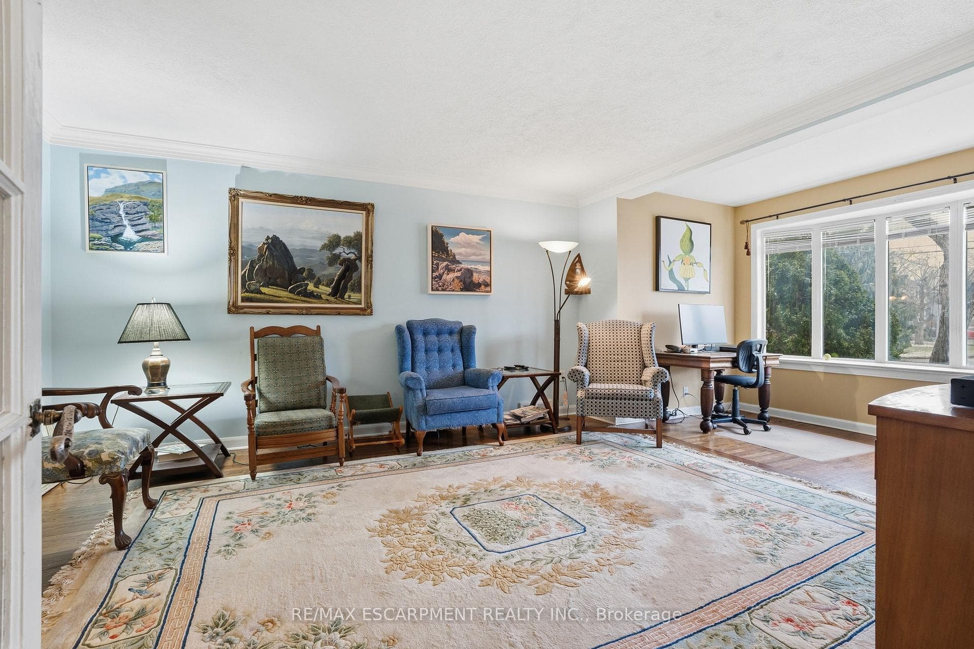 77 Arcade Crescent photo 8