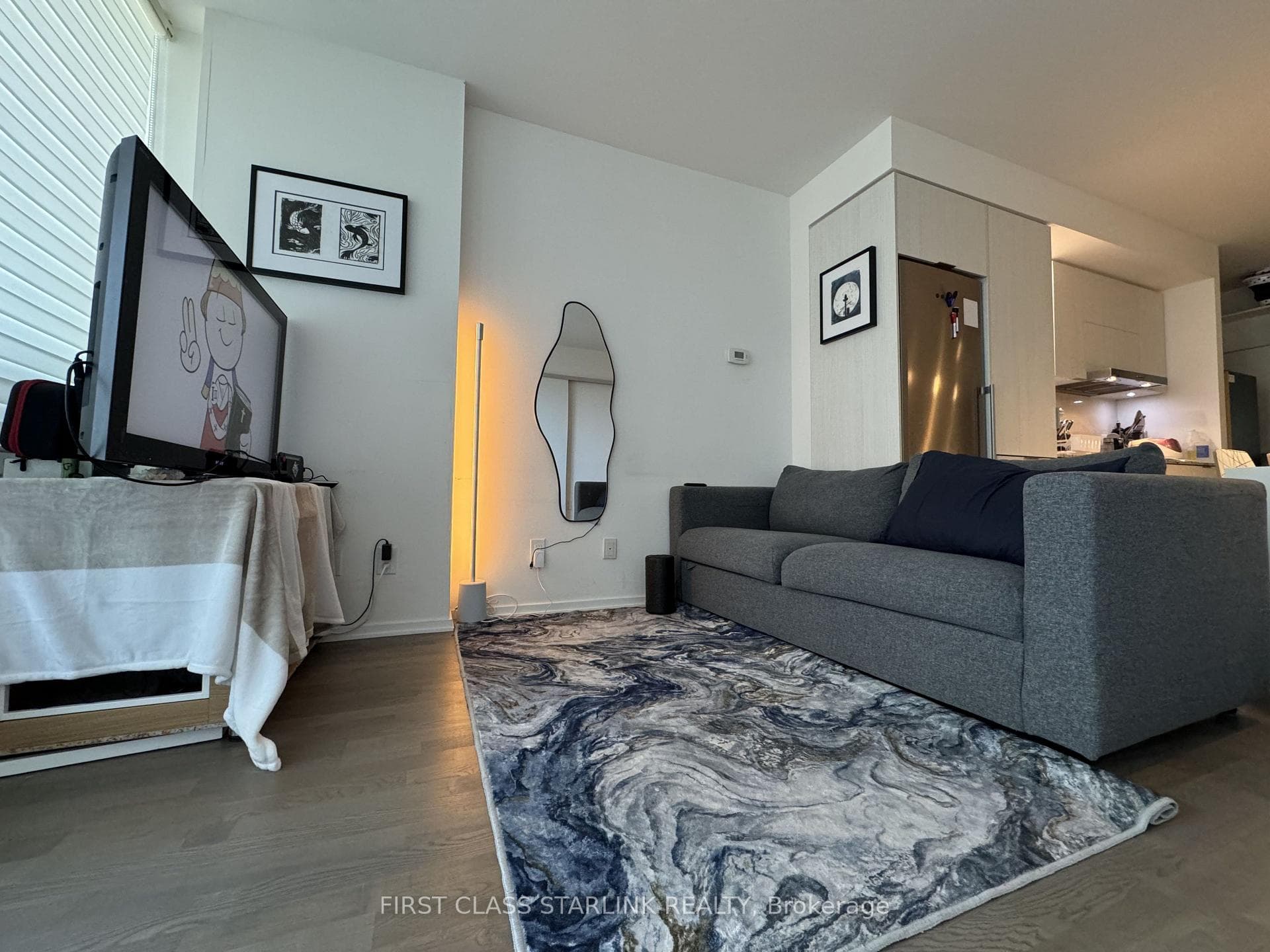 1 Bloor Street Unit 811 photo 6
