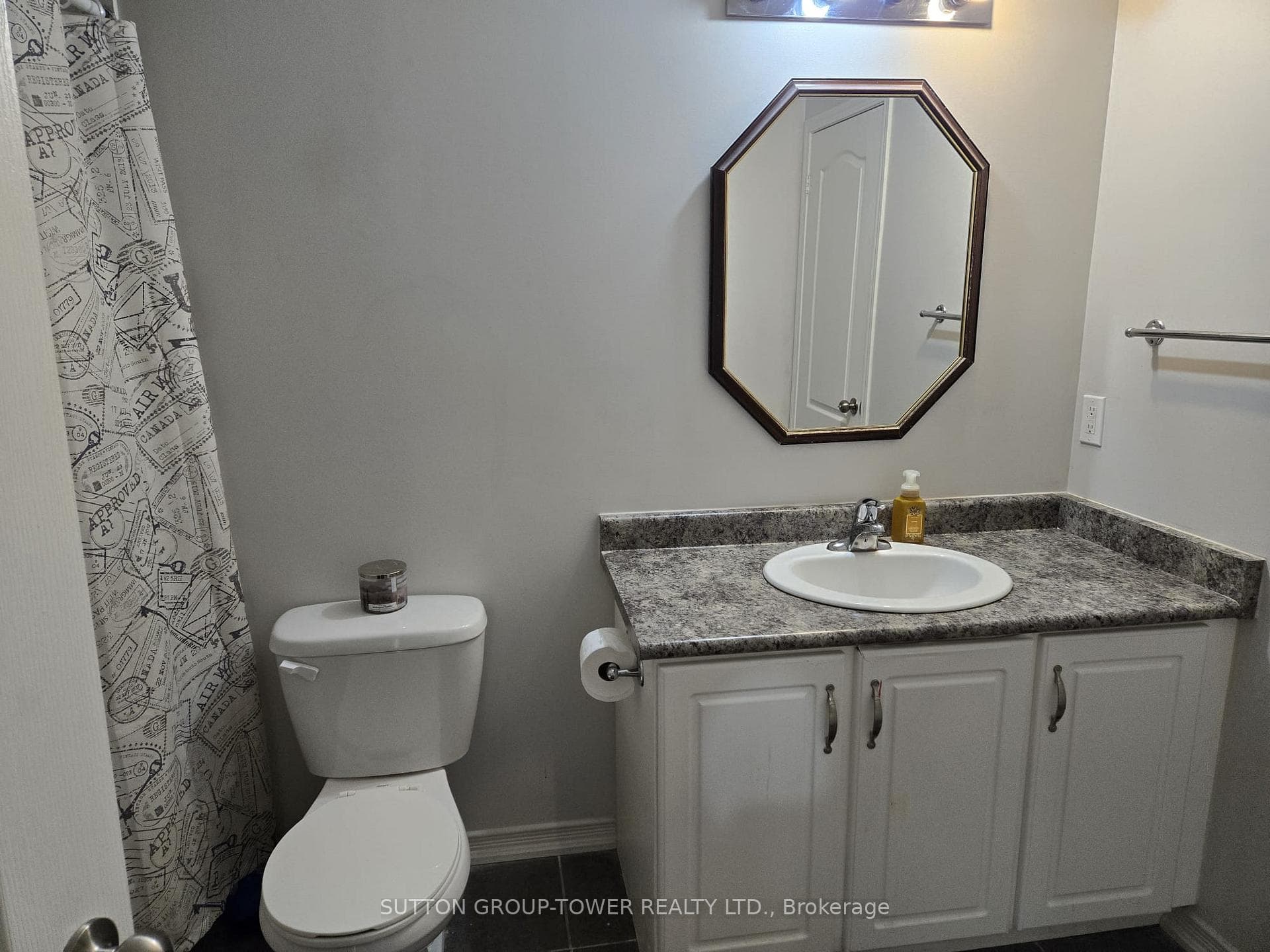 50 Armstrong Crescent photo 8