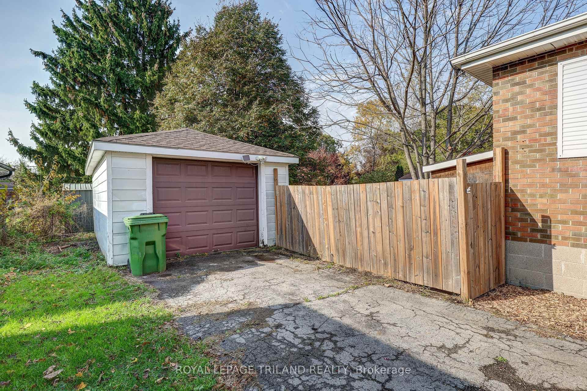 266 Alma Street photo 3