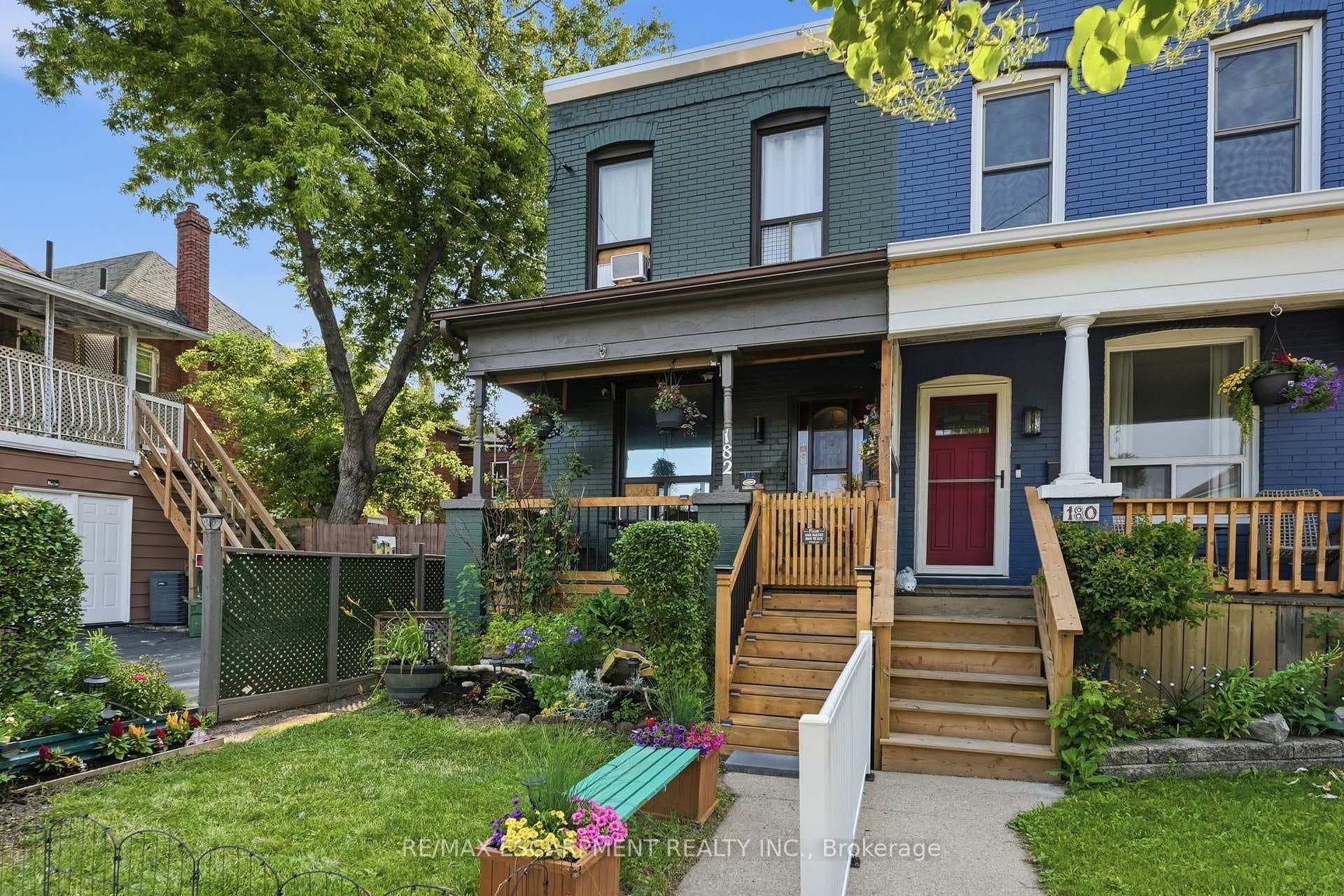 182 Cavell Avenue photo 2