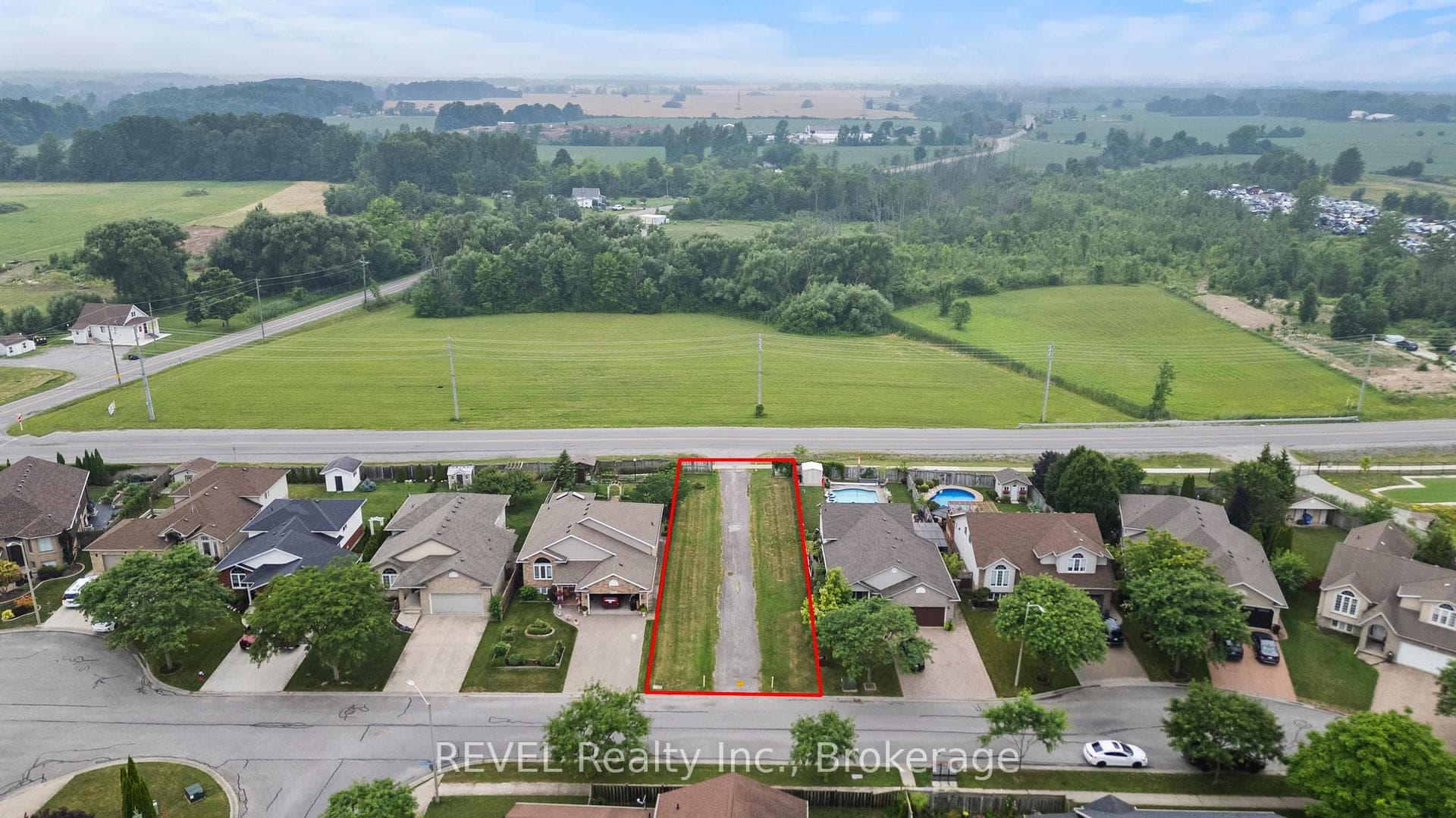 8235 Beaver Glen Drive photo 3