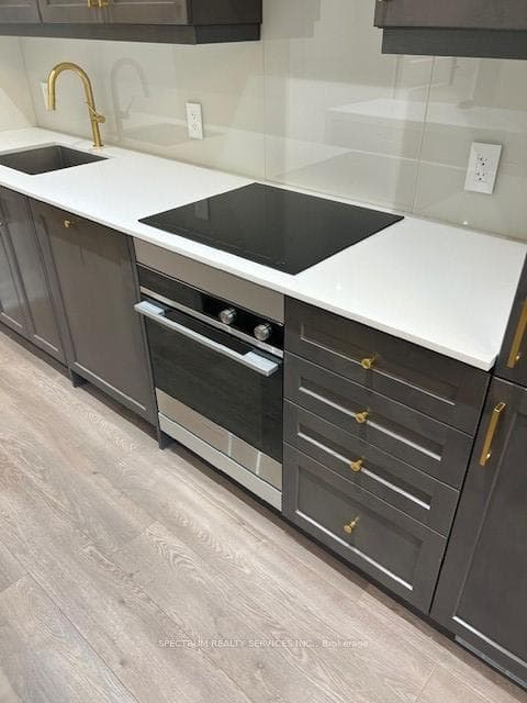 9085 Jane Street Unit 606 photo 17