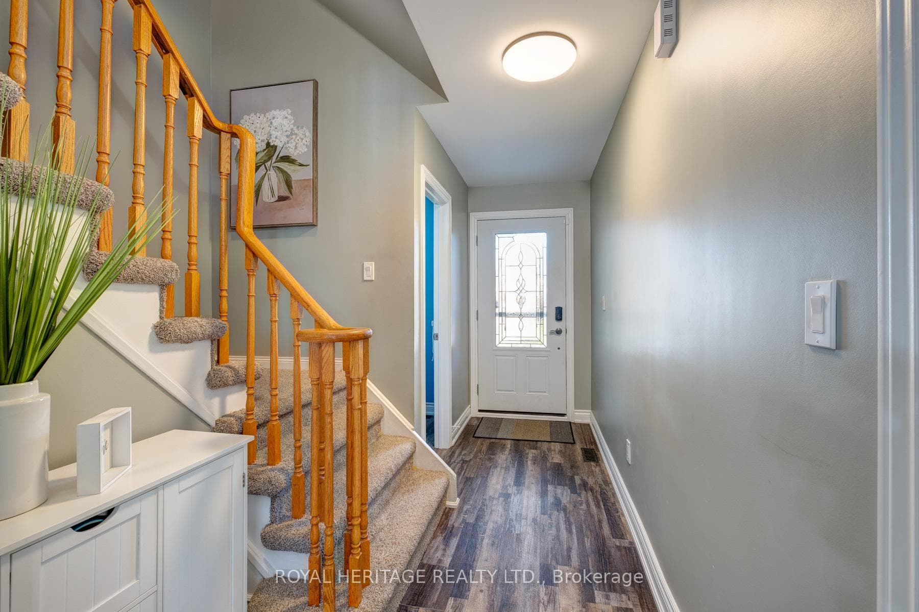 19 Turnberry Crescent photo 3