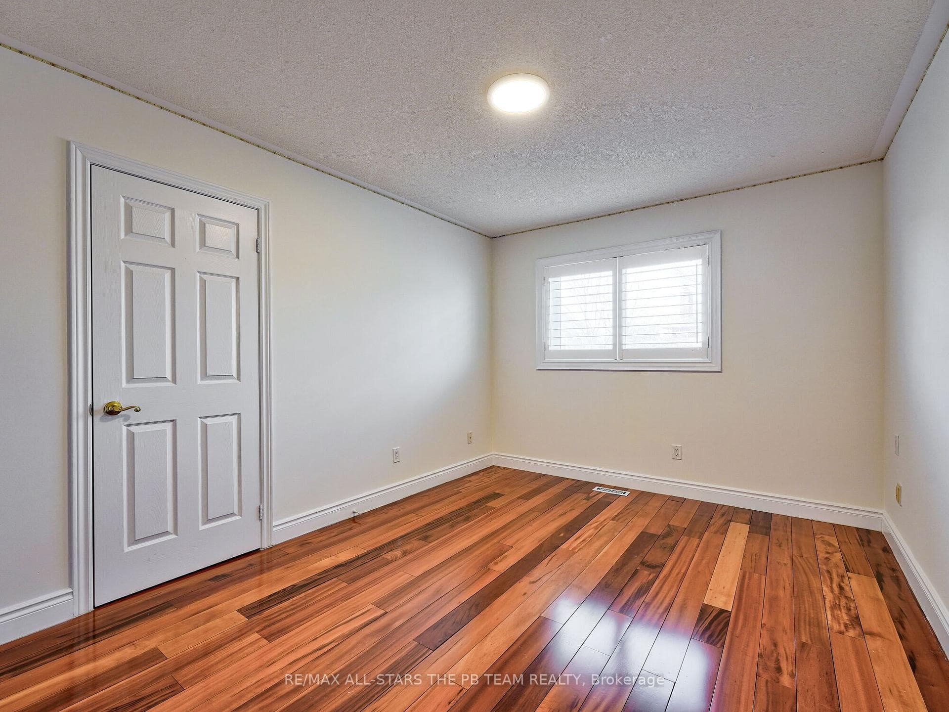 2227 Rodick Road photo 26