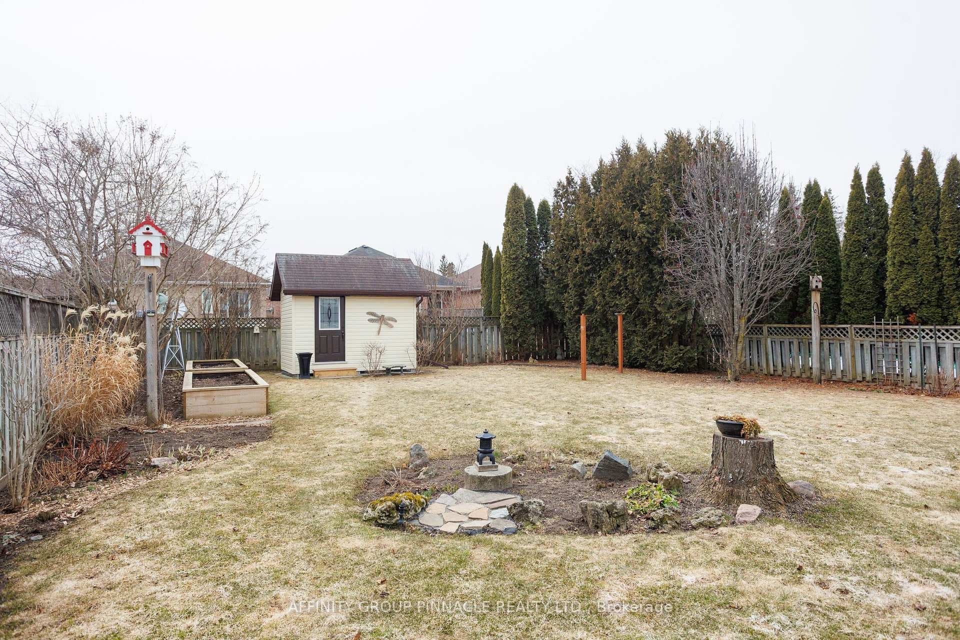 69 Beechwood Avenue photo 36