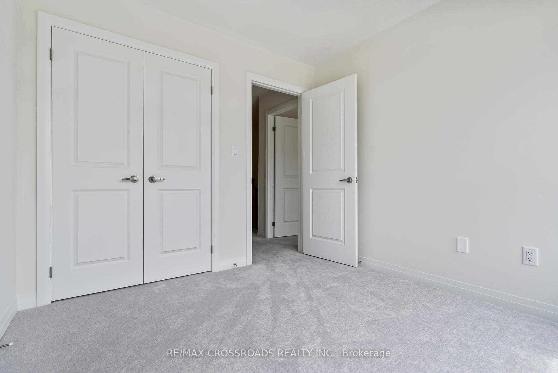 2731 Peter Matthews Drive photo 26