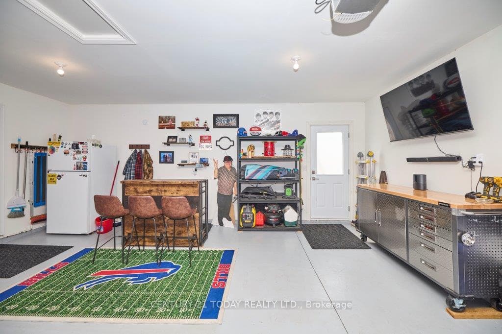 825 Woodside Court photo 27