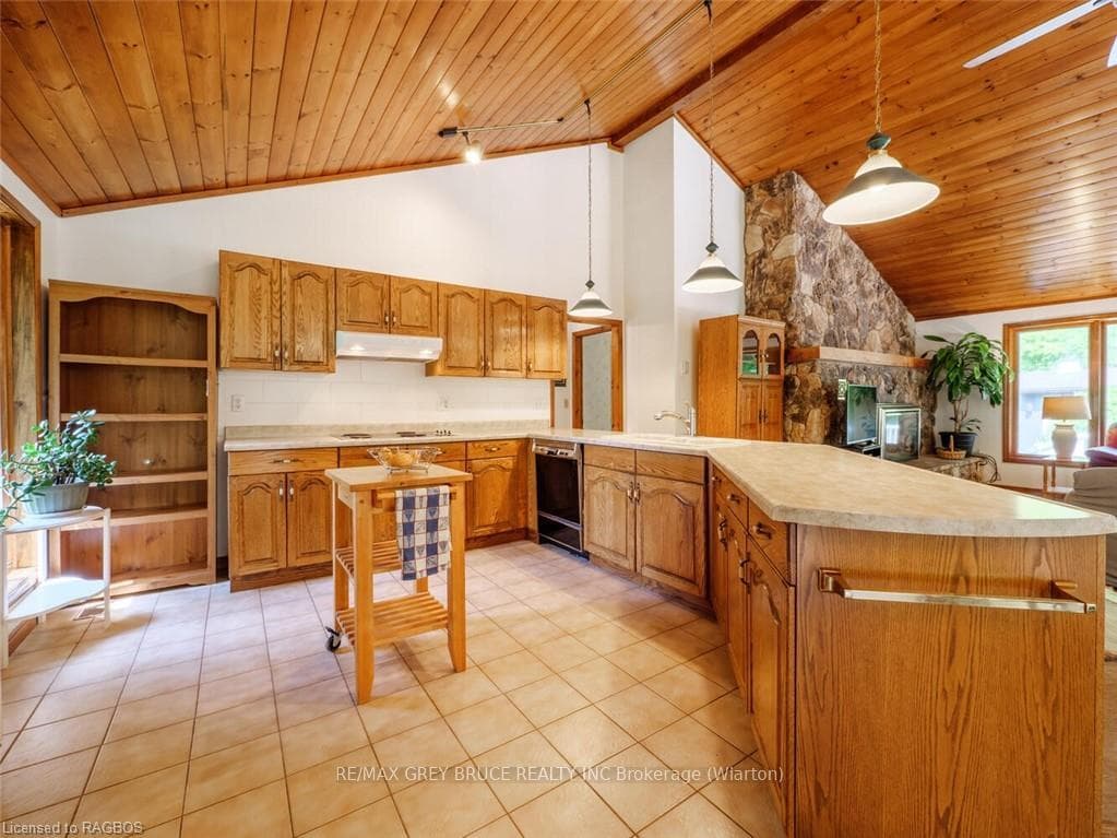35 AVELE Road photo 13