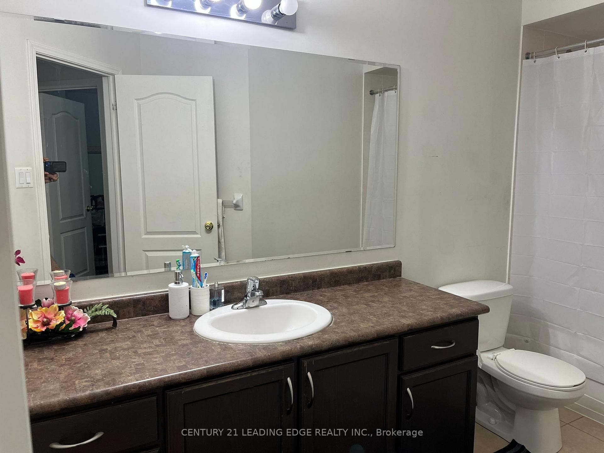 30 Armstrong Crescent photo 18