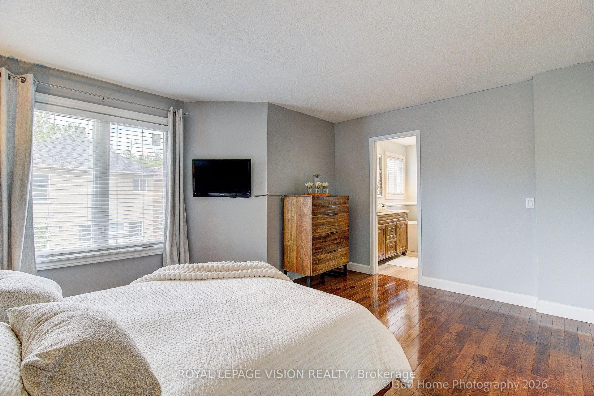 106 Copley Street photo 17