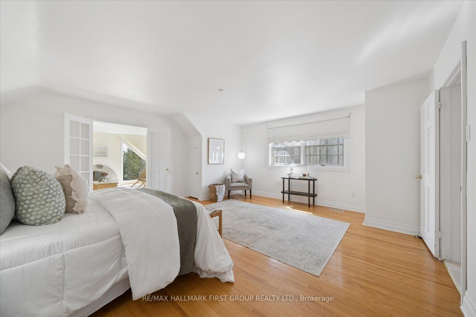 525 Myrtle Road photo 28