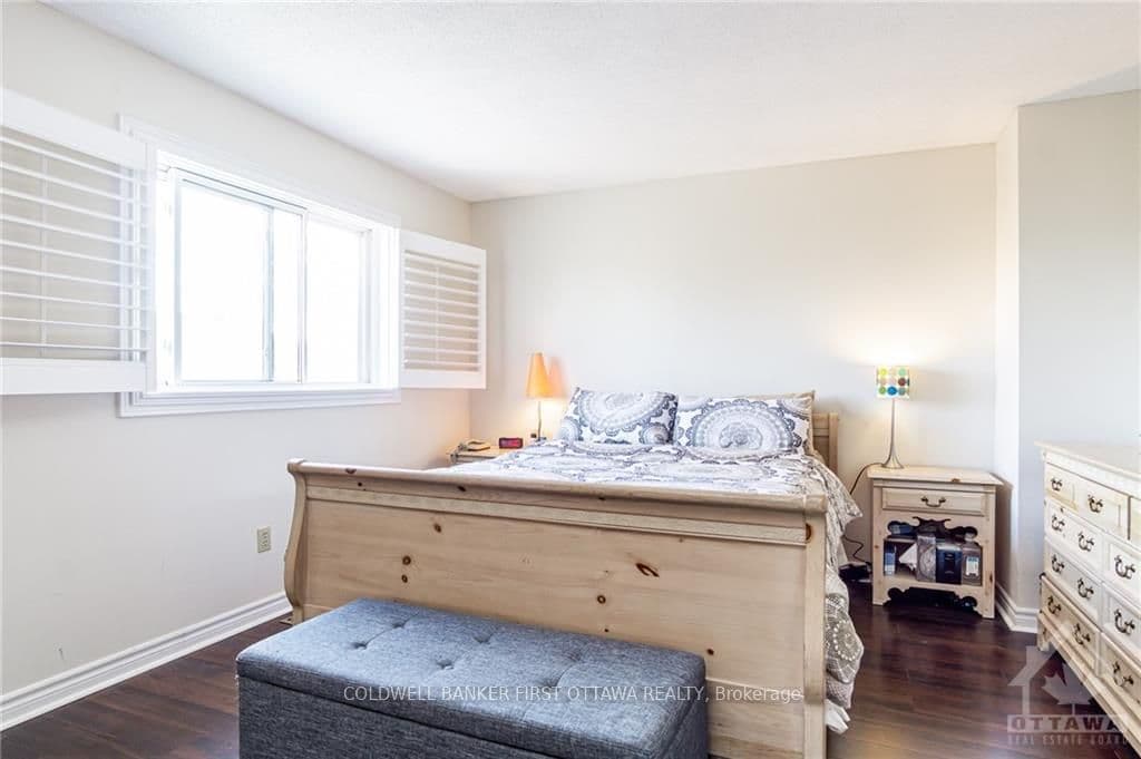 76 SPRINGWATER Drive photo 13