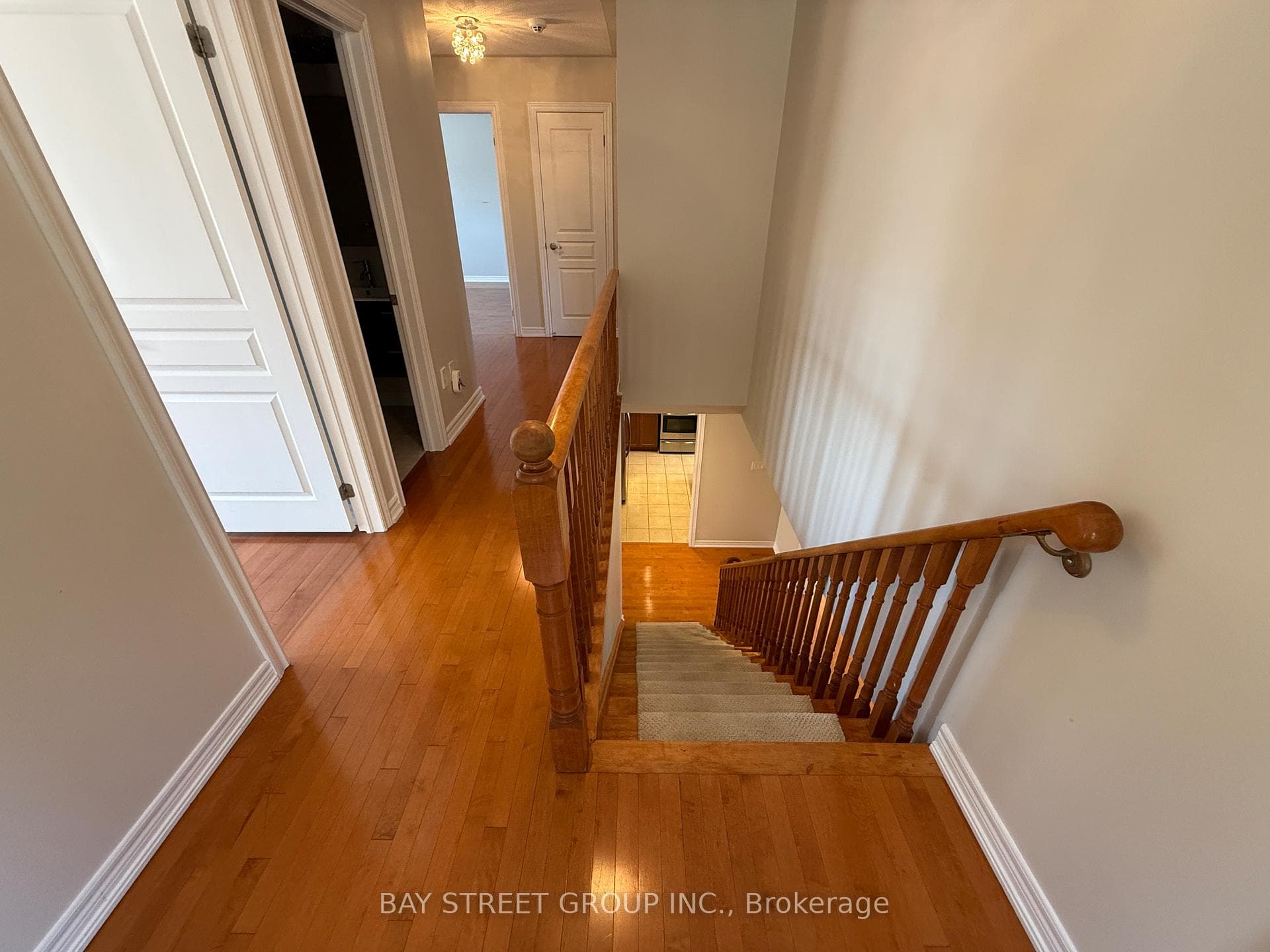 12 Pexton Avenue photo 32