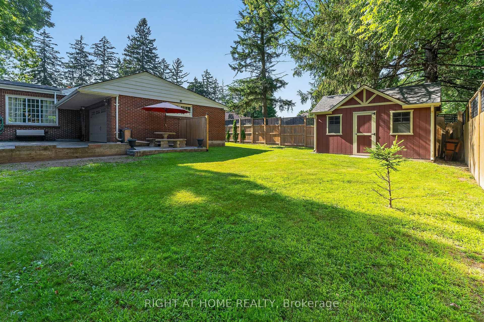 335 Sunset Drive photo 33