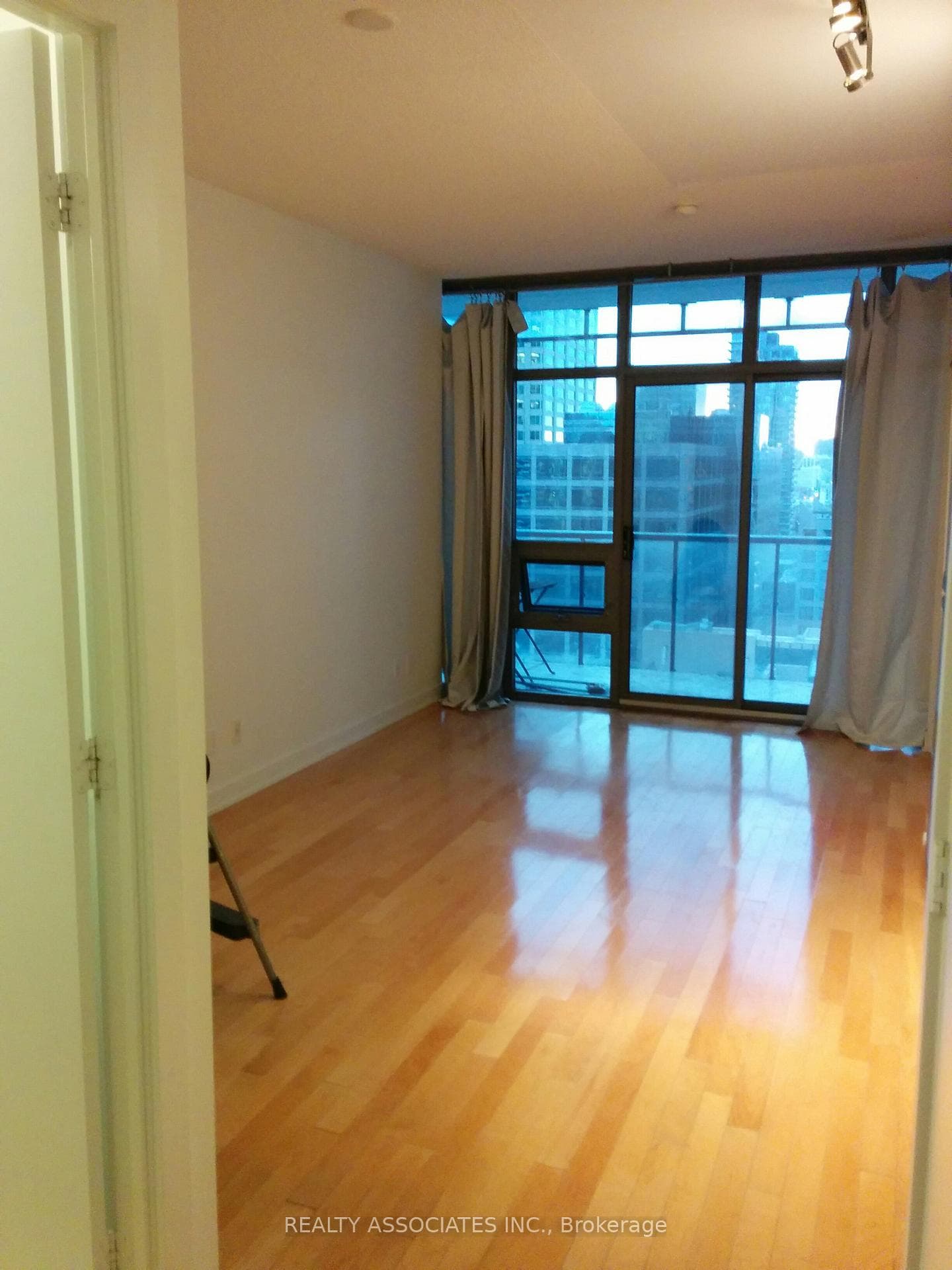 33 Charles Street Unit 2210 photo 13