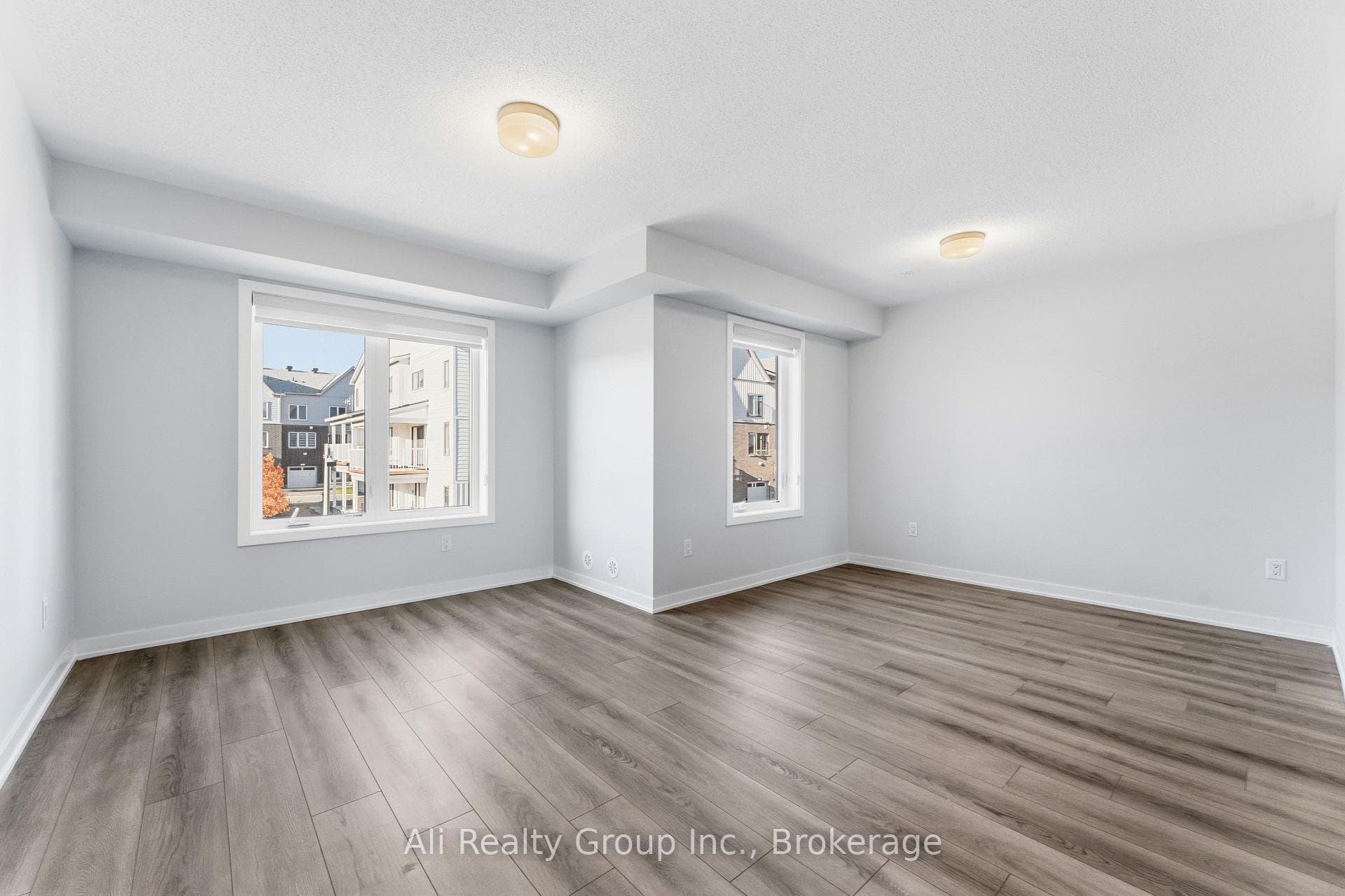 750 Kinstead Private photo 19