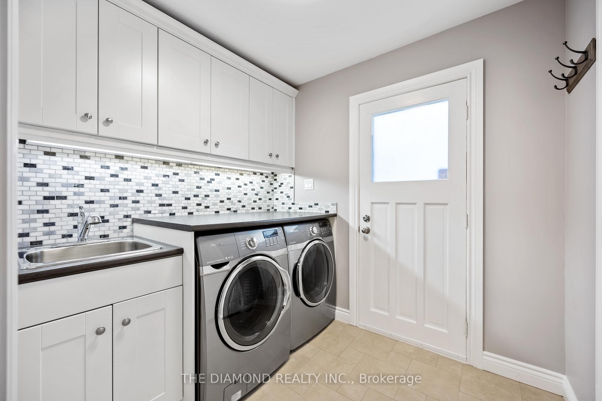 185 Alexander Road photo 23
