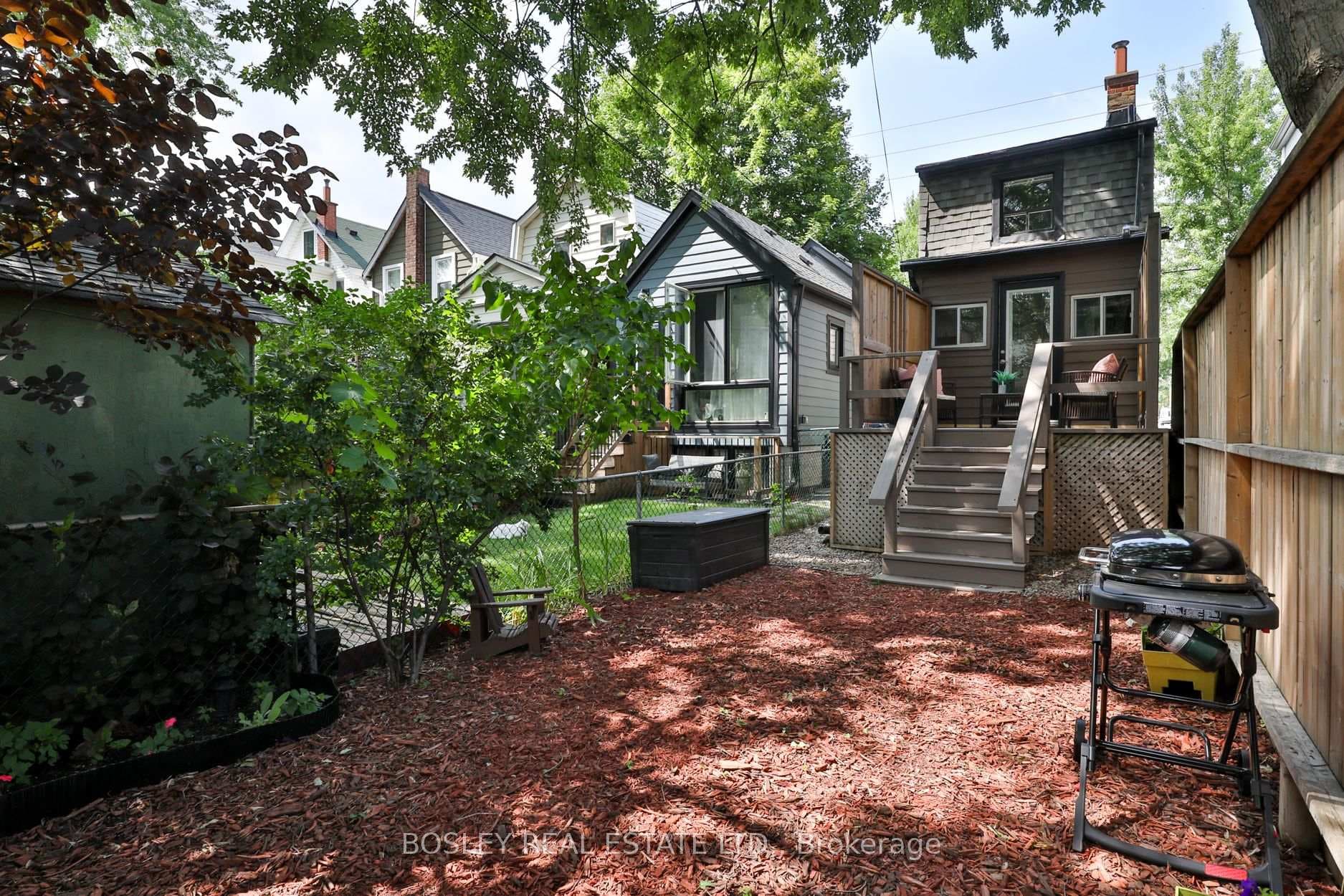 373 Sammon Avenue photo 38