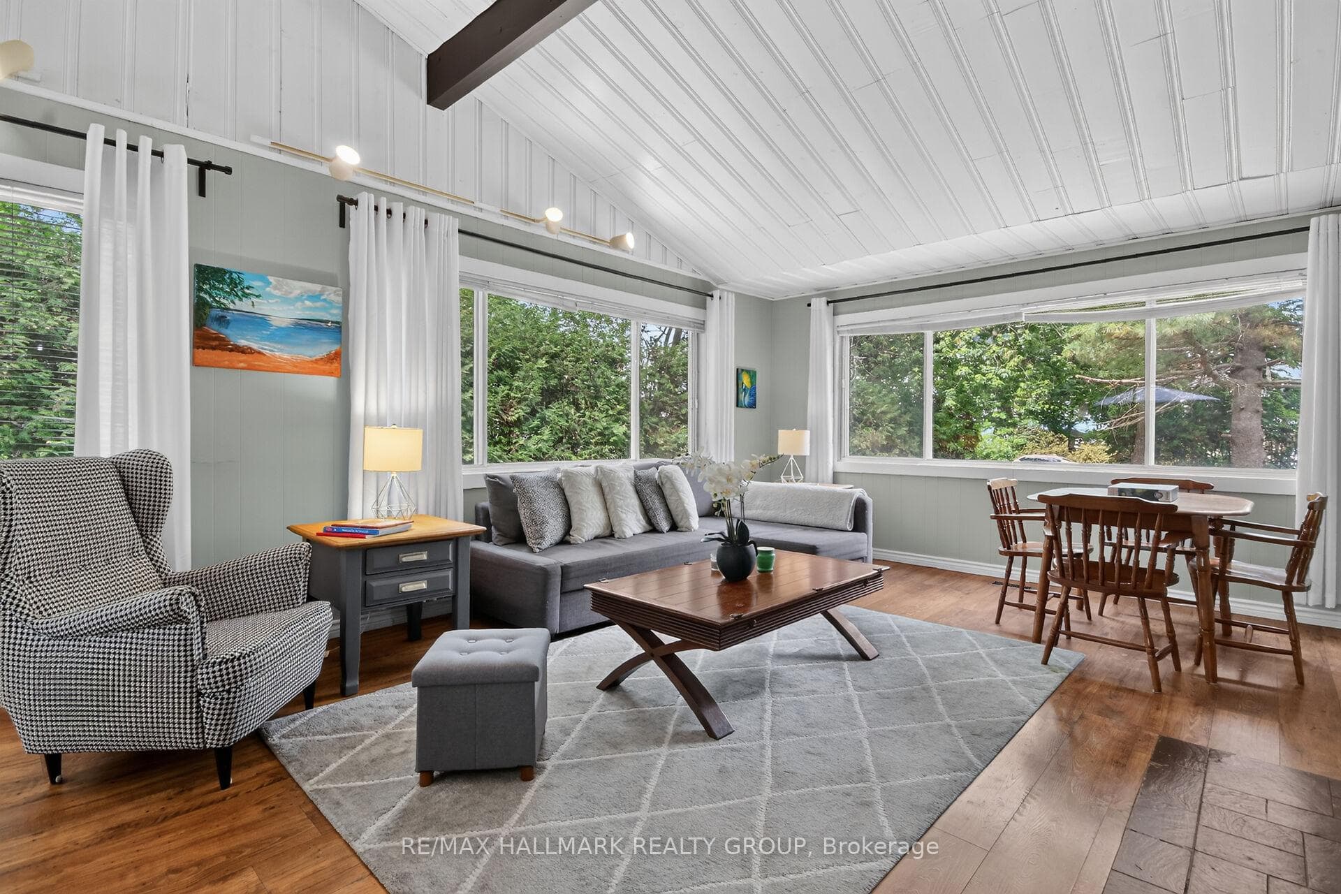 671 Bayview Drive photo 6