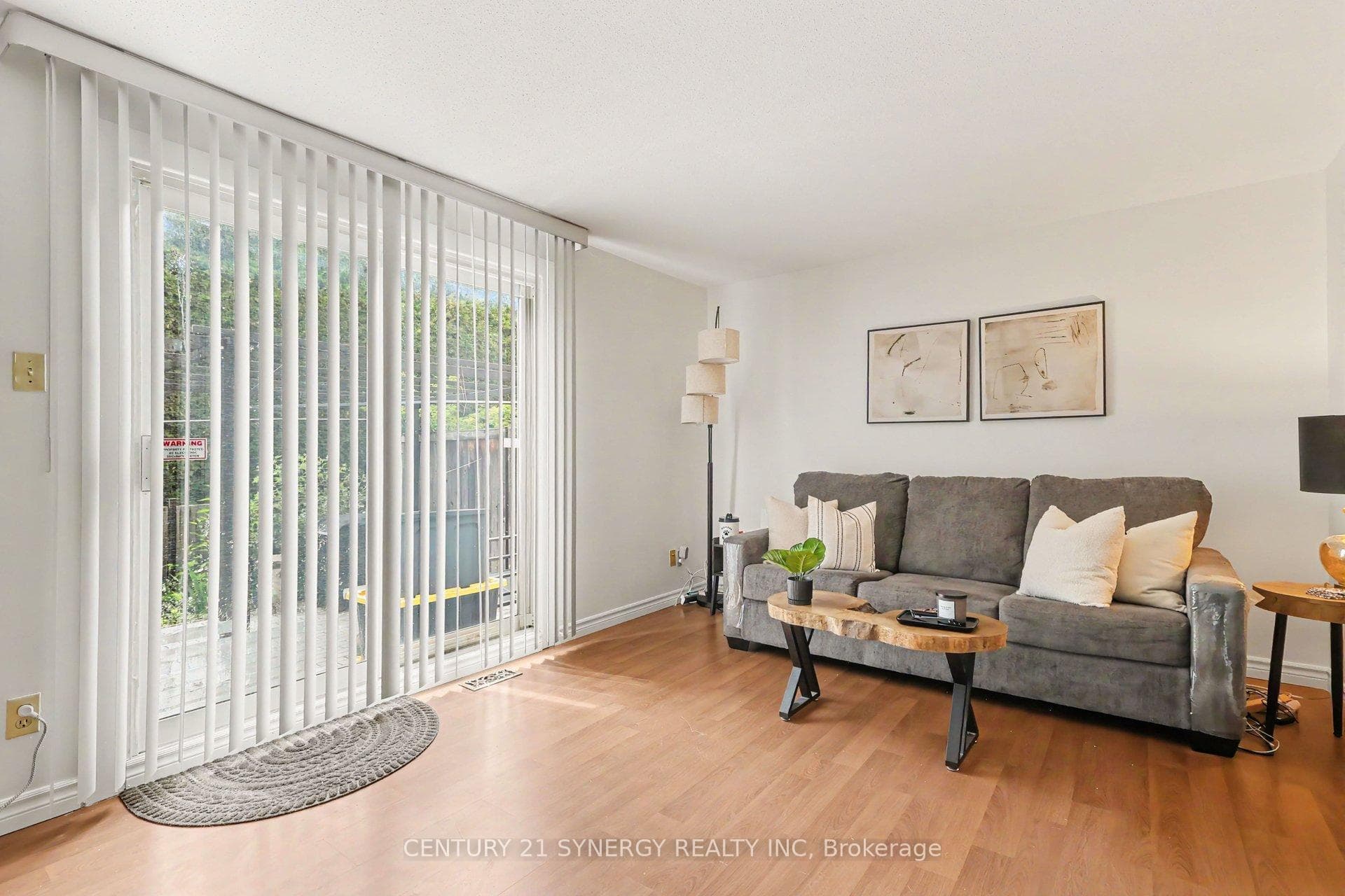 1718 Lamoureux Drive Unit C photo 6