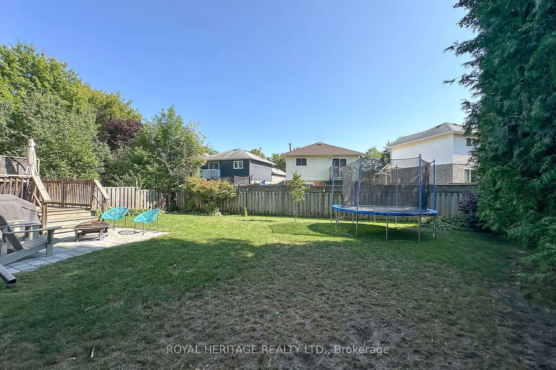 3 Hillhurst Crescent photo 31