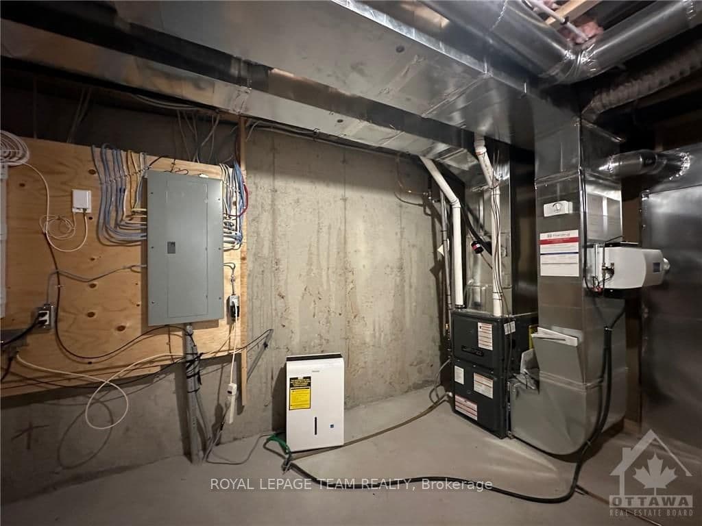 709 SORA Way photo 22
