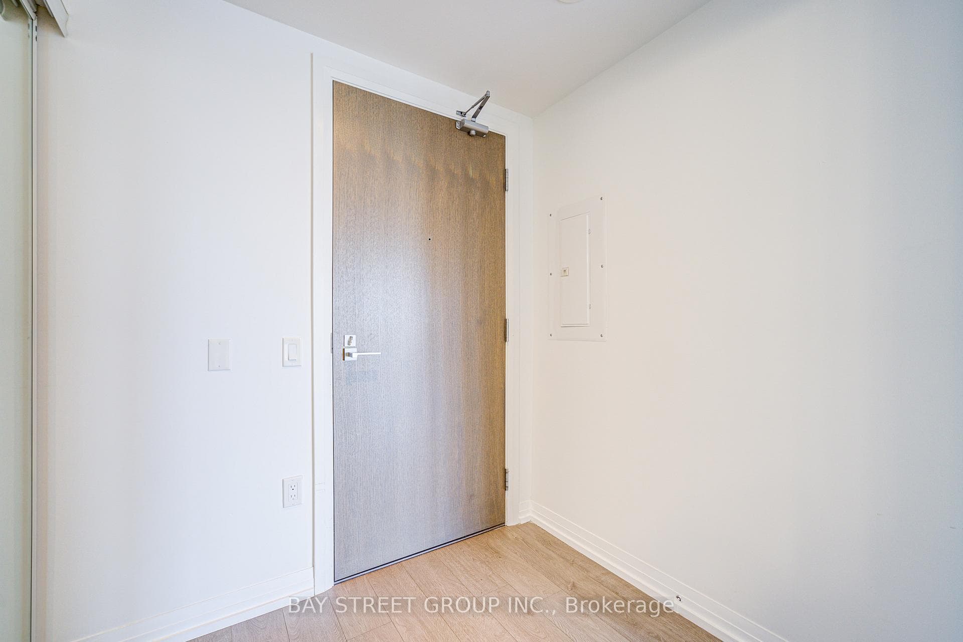 251 Jarvis Street Unit 1218 photo 10