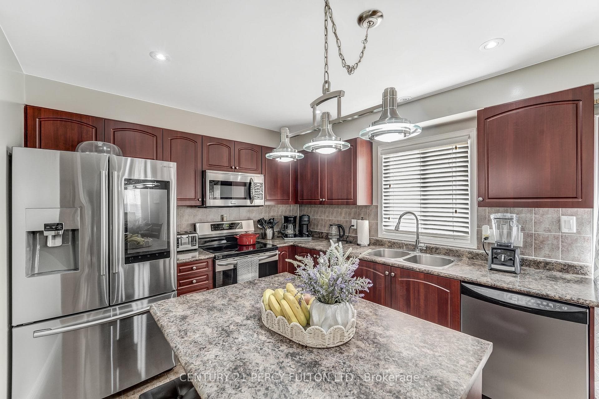 12 Shantz Avenue photo 11
