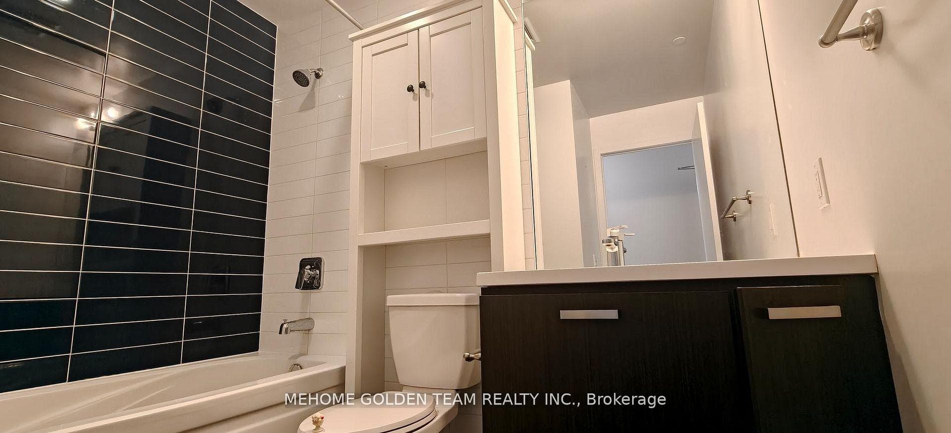 125 Redpath Avenue Unit 3207 photo 7