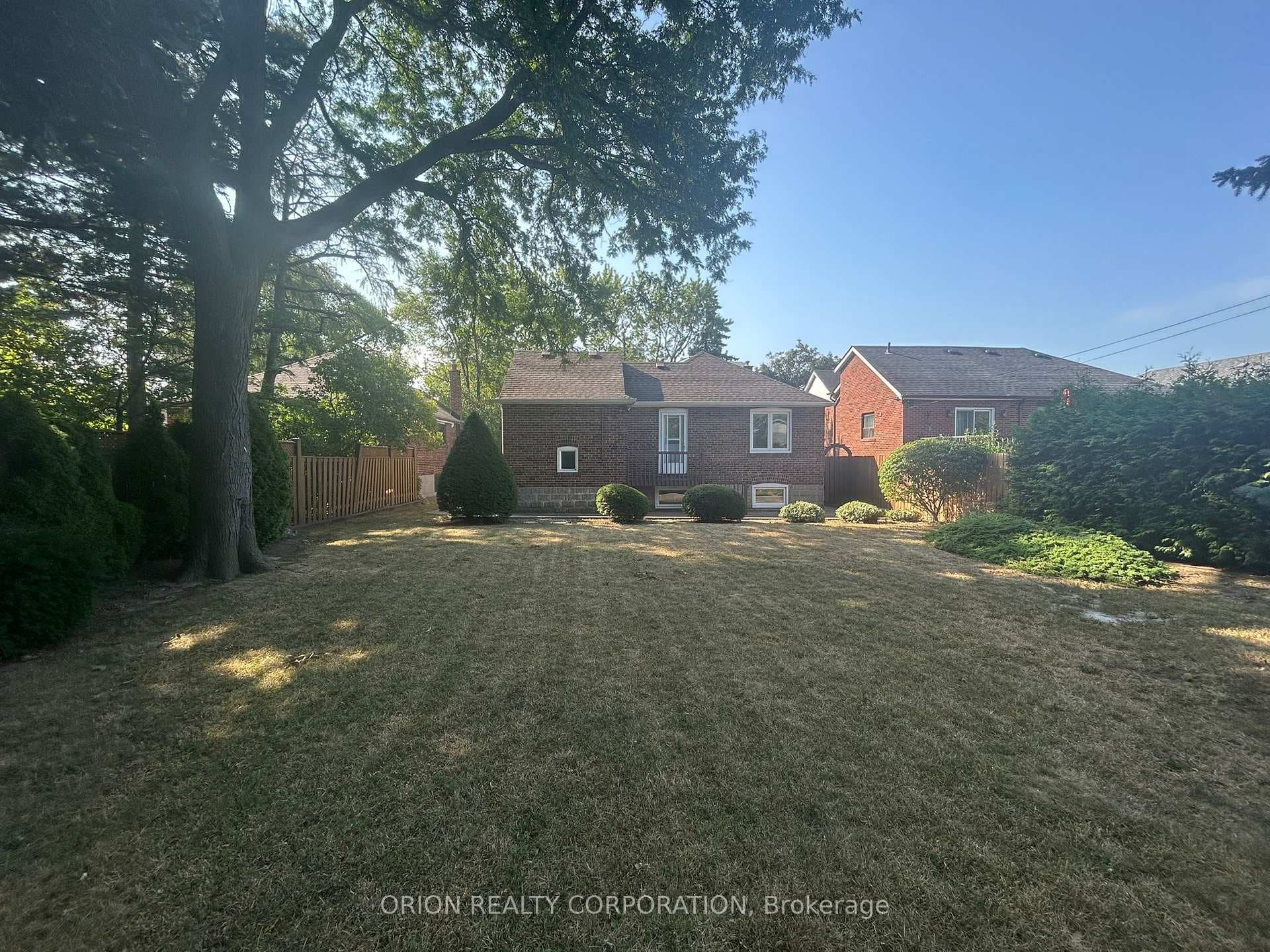 258 Viewmount Avenue photo 48