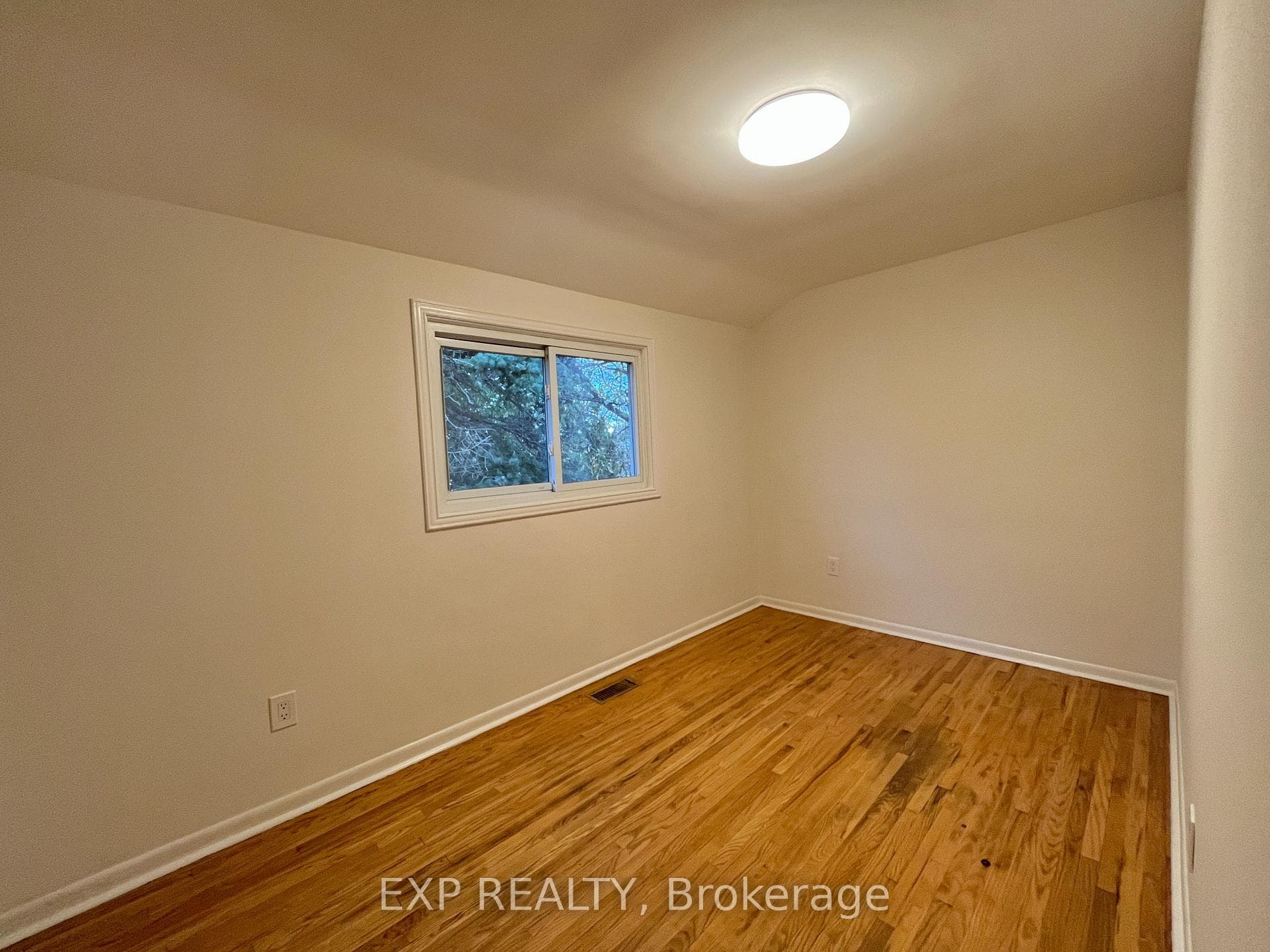 61 Richbourne Court photo 13