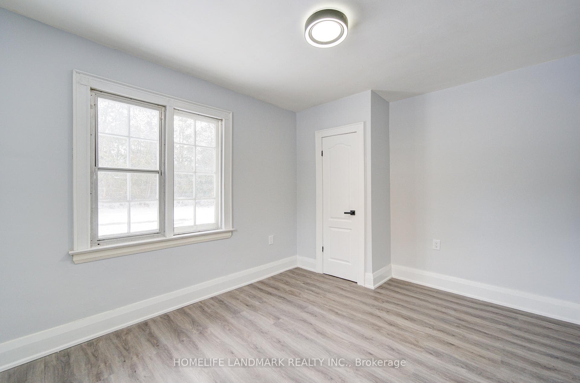 119 Robinson Street photo 26