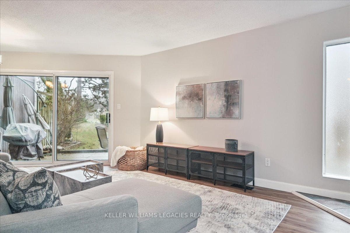 6855 Glen Erin Drive Unit 5 photo 6