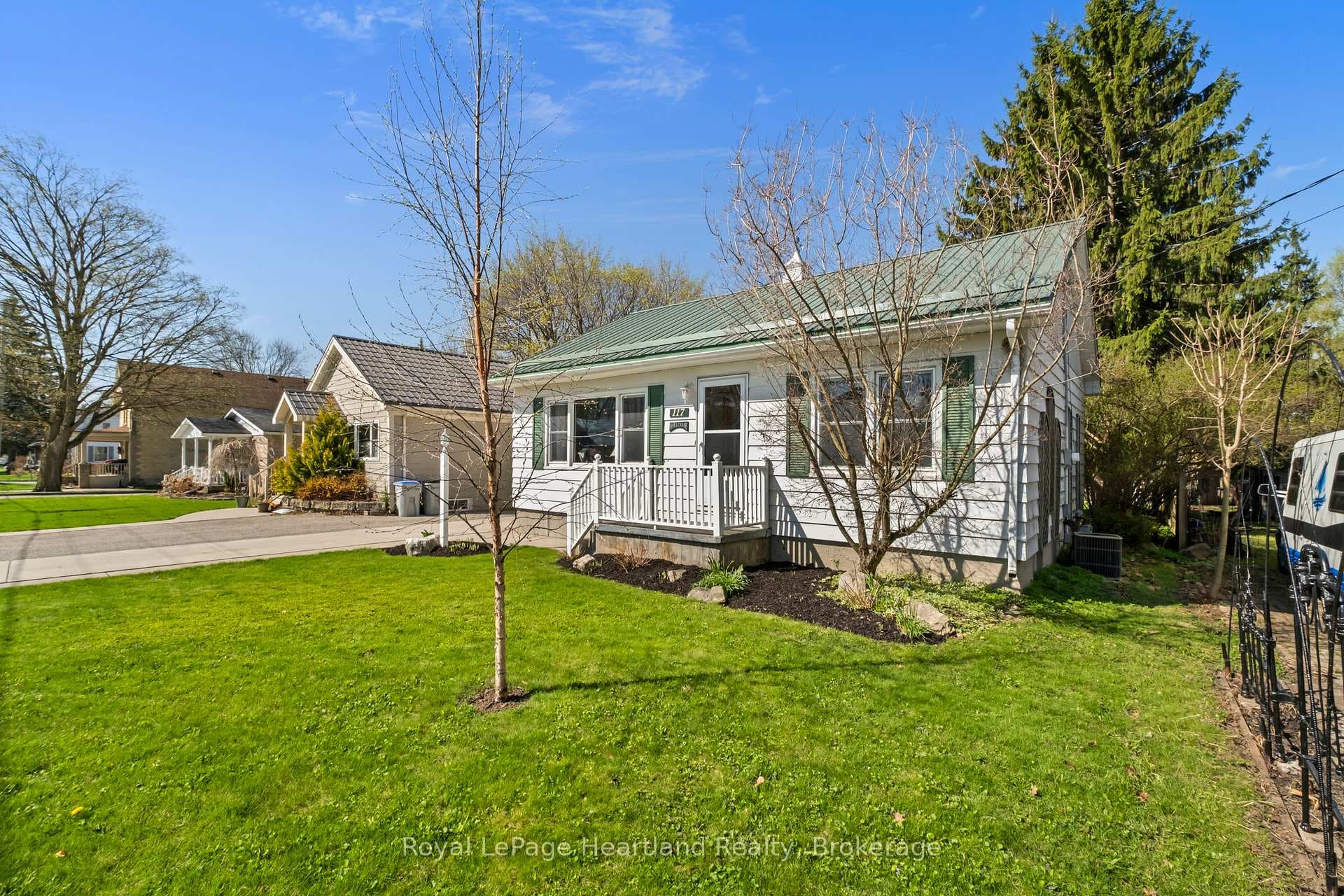 117 Andrew Street photo 2