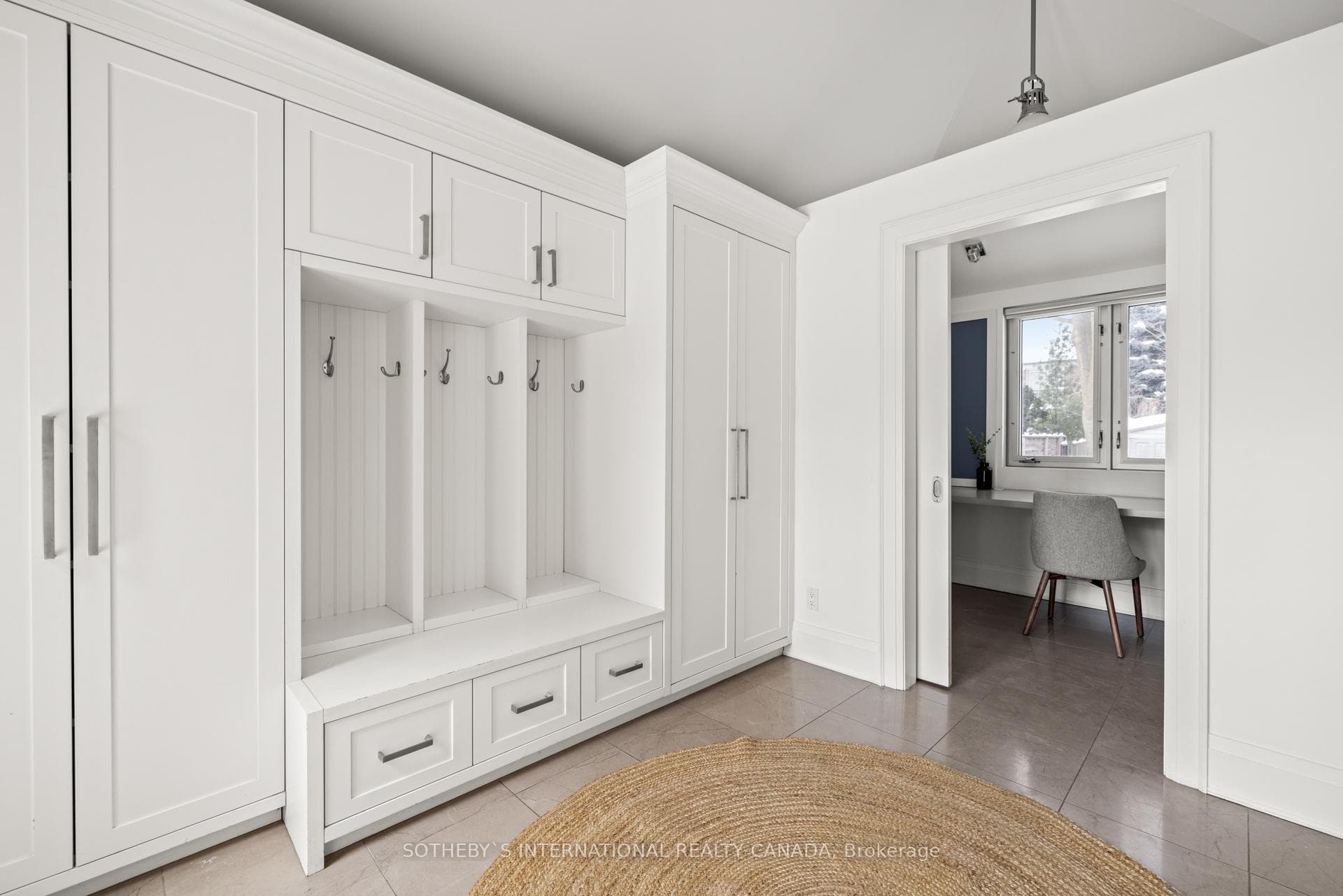 208 Hillhurst Boulevard photo 21